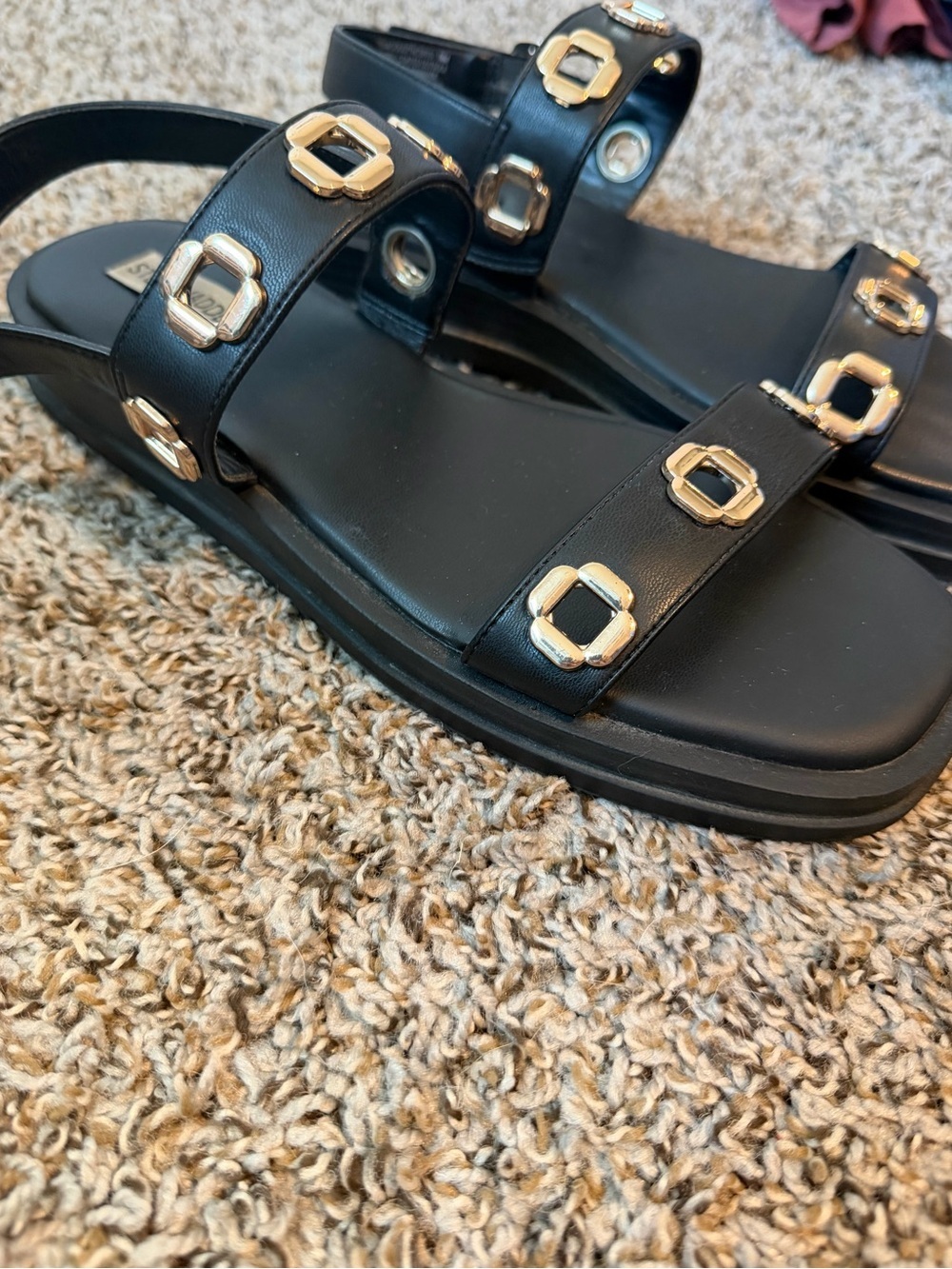 ⚡️Steve Madden Black Leather Gold-Accent Strappy Sandals - Picture 2 of 5